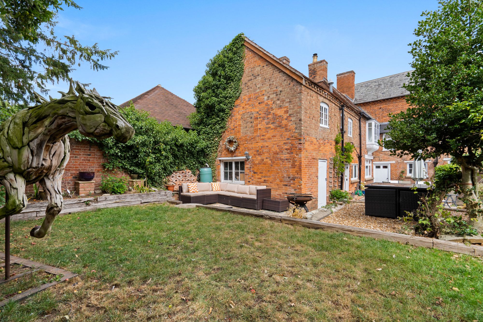 6 bed semi-detached house for sale in Bridge Street, Kineton, CV35 26