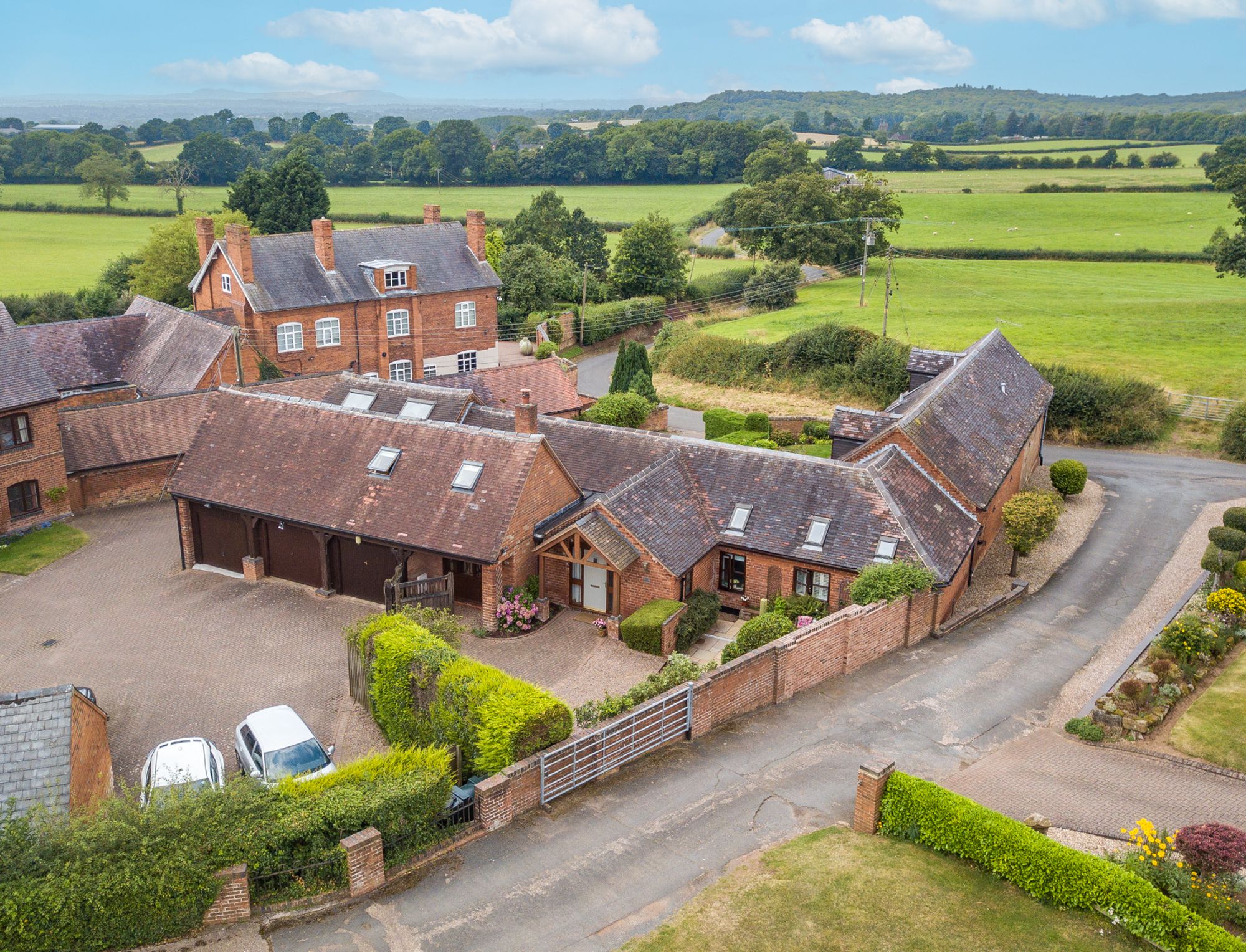 3 bed house for sale in Fockbury Road, Bromsgrove  - Property Image 1