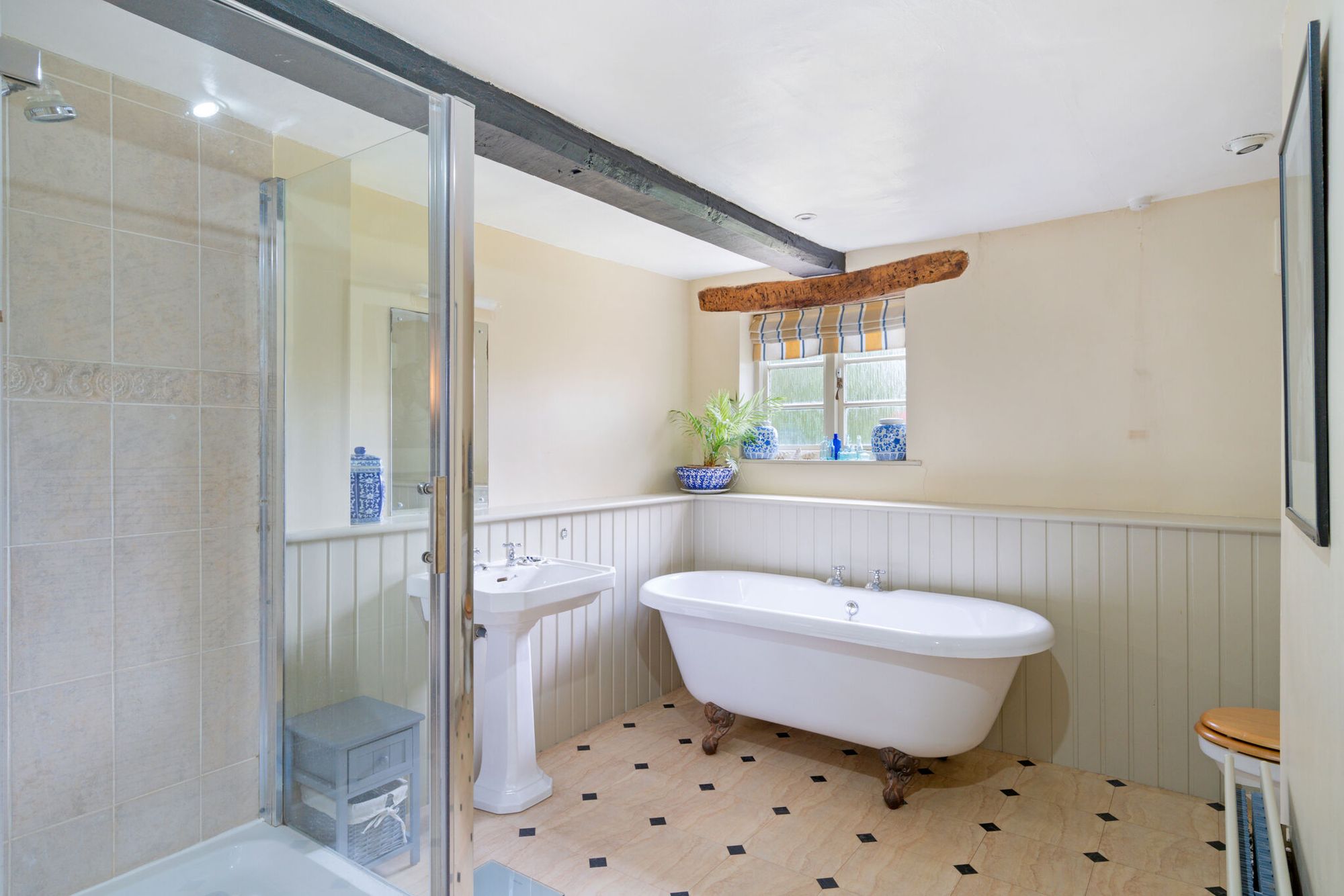 6 bed detached house for sale in Well Lane, Little Witley, WR6 14