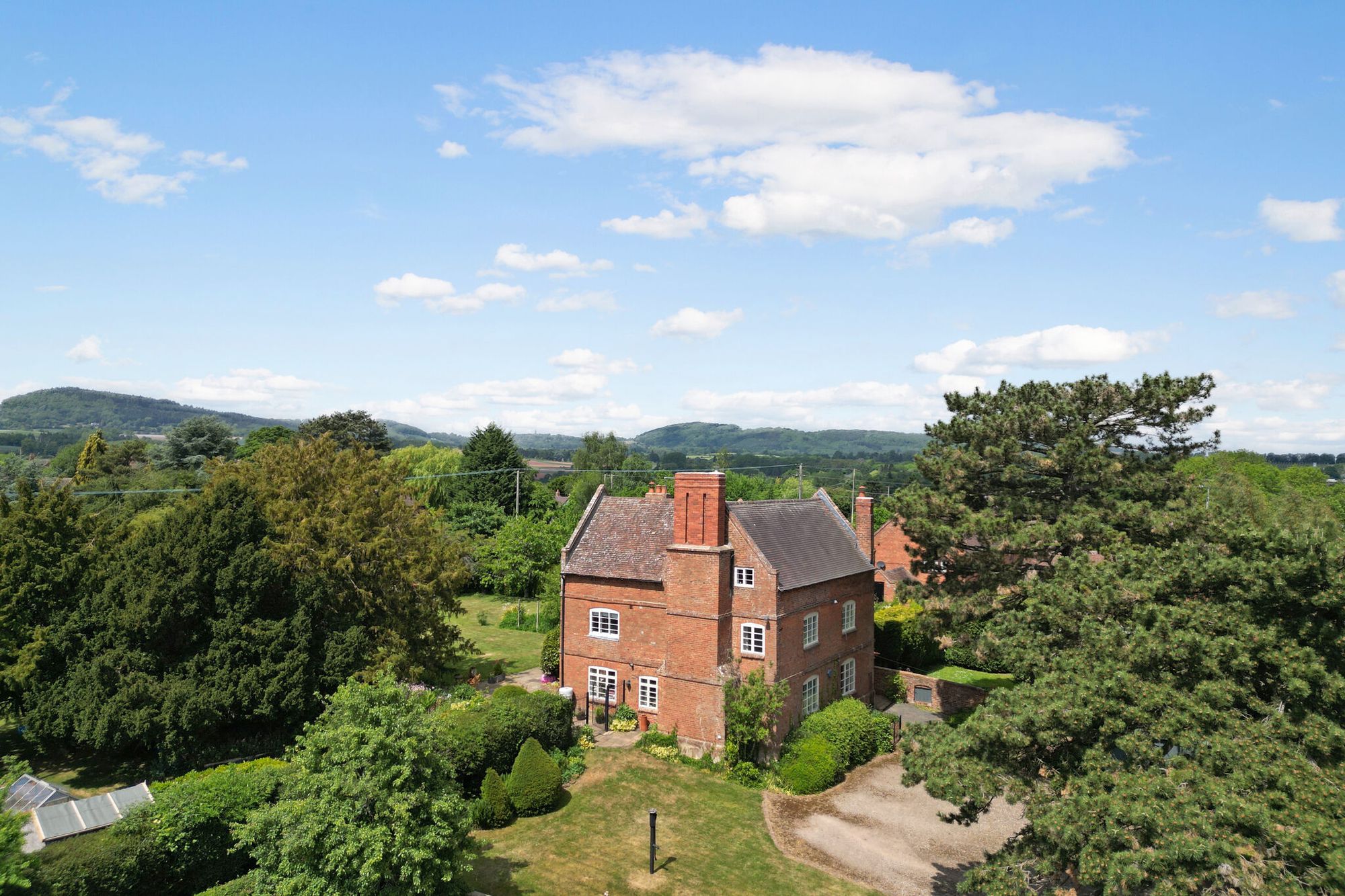 6 bed detached house for sale in Well Lane, Worcester  - Property Image 3