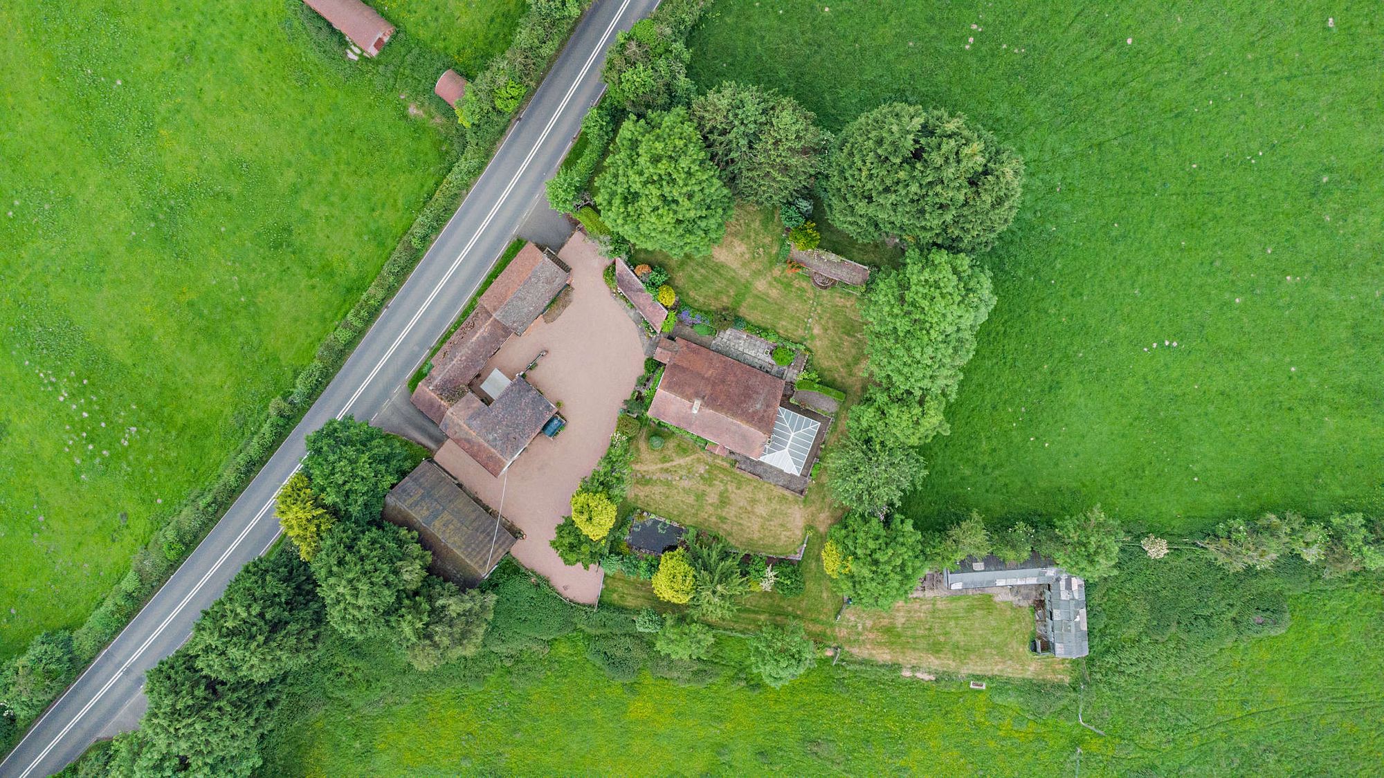 3 bed farm house for sale in Mamble, Kidderminster, DY14 16