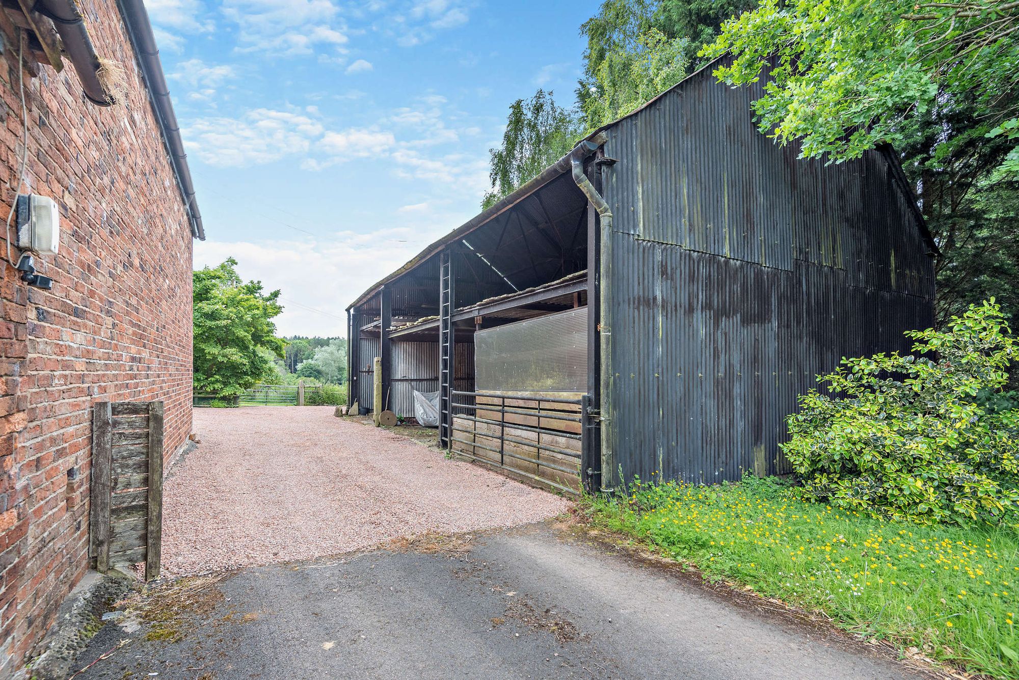 3 bed farm house for sale in Mamble, Kidderminster  - Property Image 27