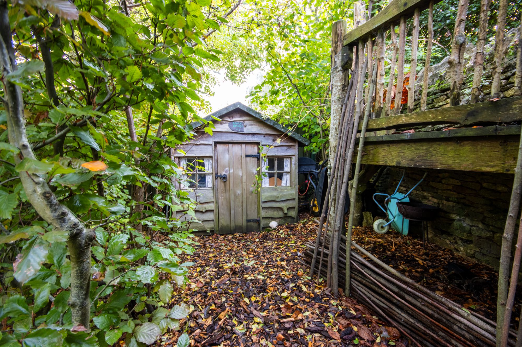 5 bed detached house for sale in Enstone Road, Little Tew, OX7 31