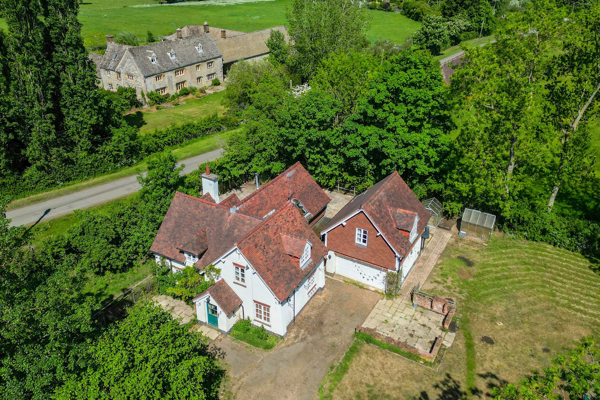 5 bed village house for sale in Honington, Shipston-On-Stour, CV36
