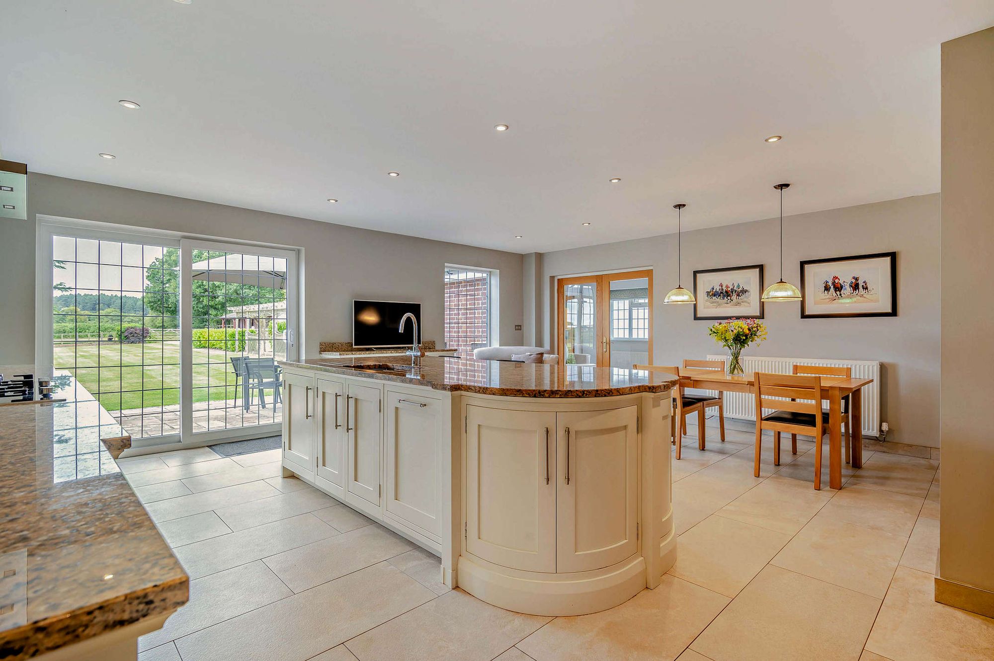 5 bed detached house for sale in Belbroughton Road, Kidderminster  - Property Image 10