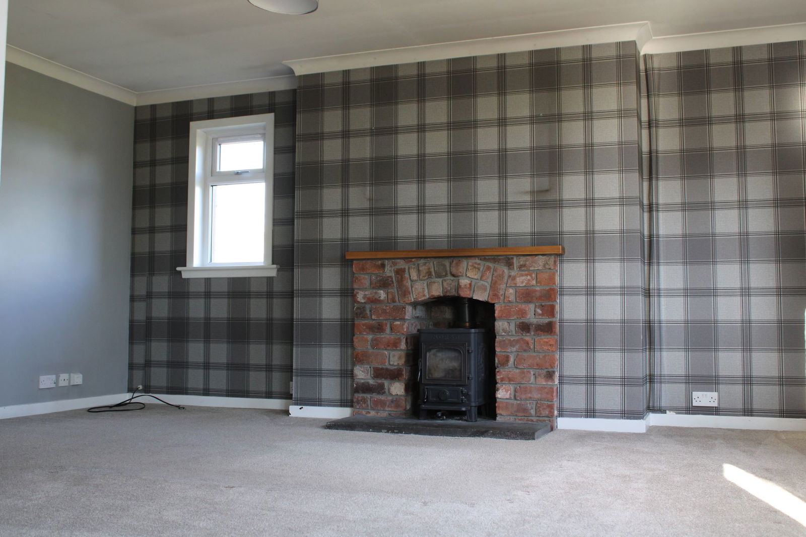 3 bed detached house to rent, Insch 4