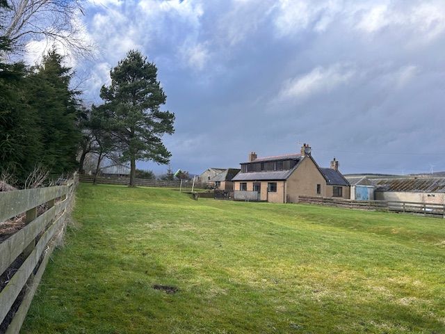 3 bed detached house to rent, Insch 12