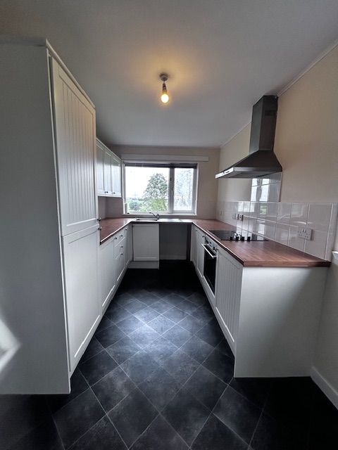 3 bed semi-detached house to rent, Inverurie 2