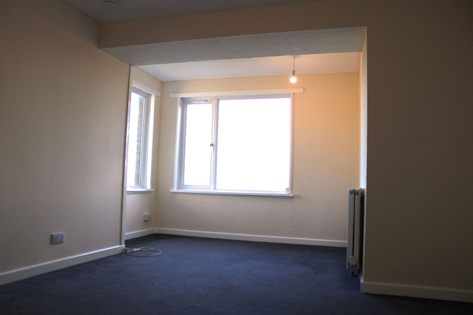 3 bed semi-detached house to rent, Inverurie 1