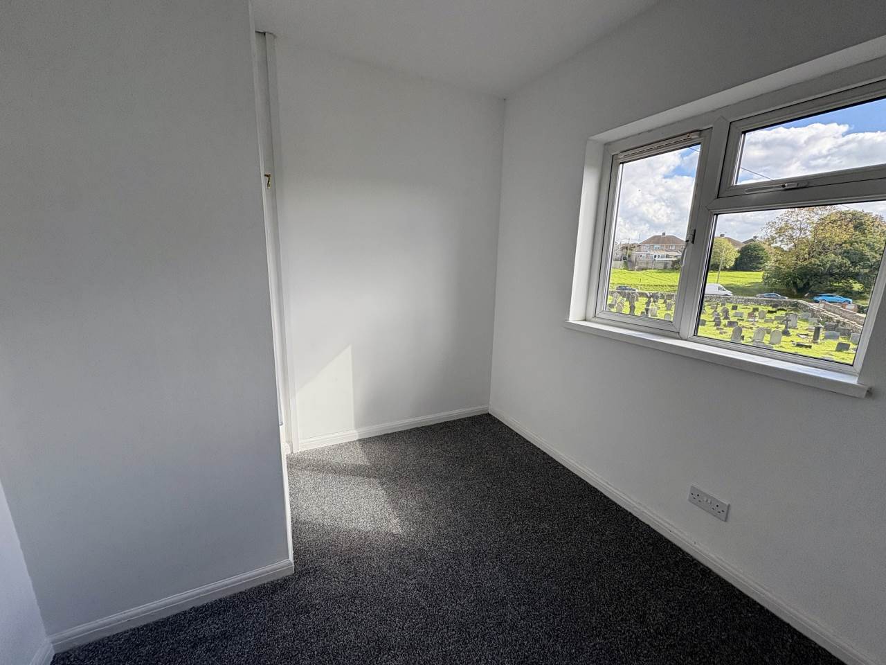 3 bed semi-detached house to rent in St James Crescent, Pyle  - Property Image 12