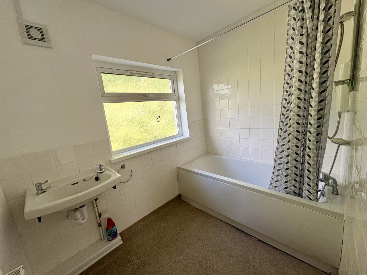 3 bed semi-detached house to rent in St James Crescent, Pyle  - Property Image 14