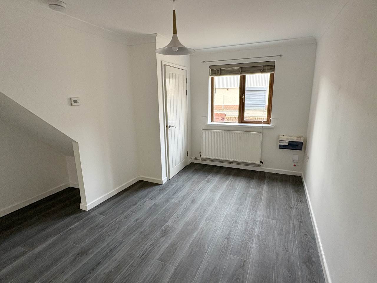 2 bed terraced house to rent in Bramble Close, Caerau 1