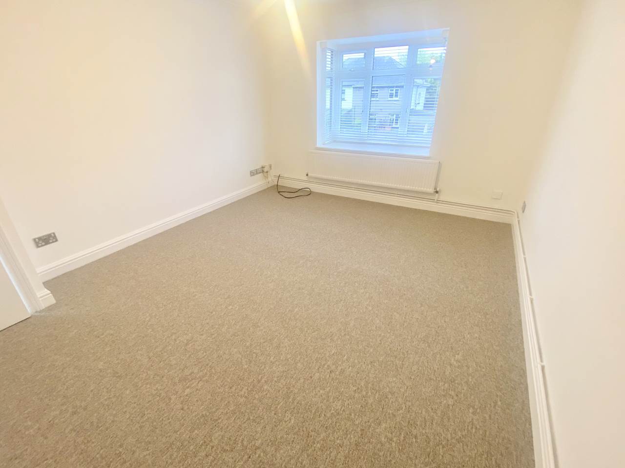 2 bed flat to rent in Glossop Court, Pencoed  - Property Image 3