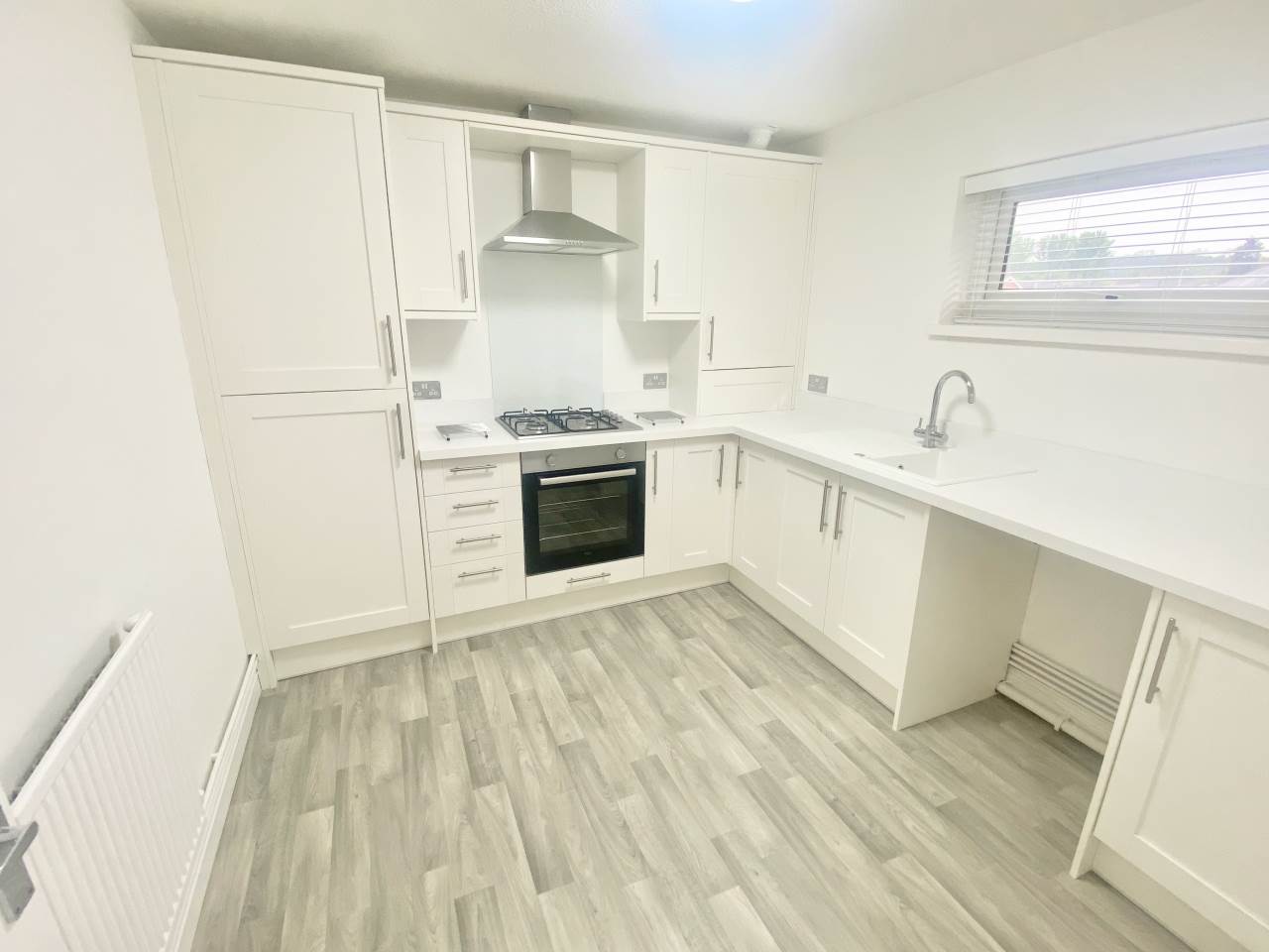 2 bed flat to rent in Glossop Court, Pencoed  - Property Image 2