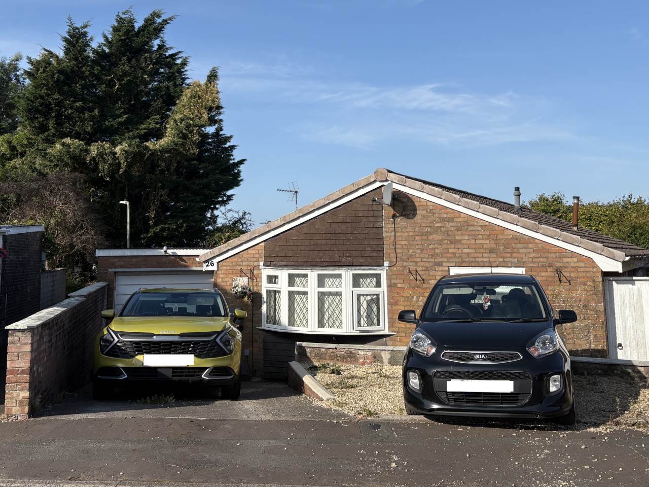 3 bed bungalow to rent in Maes Talcen, Brackla - Property Image 1