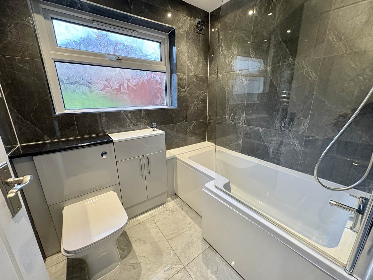 3 bed semi-detached house to rent in Dunraven Street 6