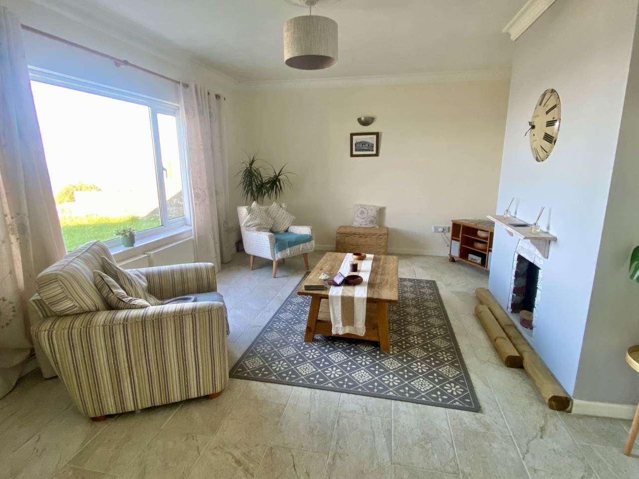 3 bed semi-detached bungalow to rent in Main Road, Ogmore By Sea  - Property Image 6