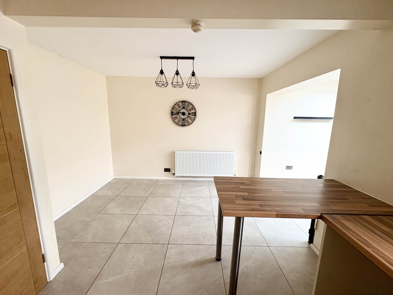 3 bed semi-detached house to rent in Cefn Nant, Pencoed 3