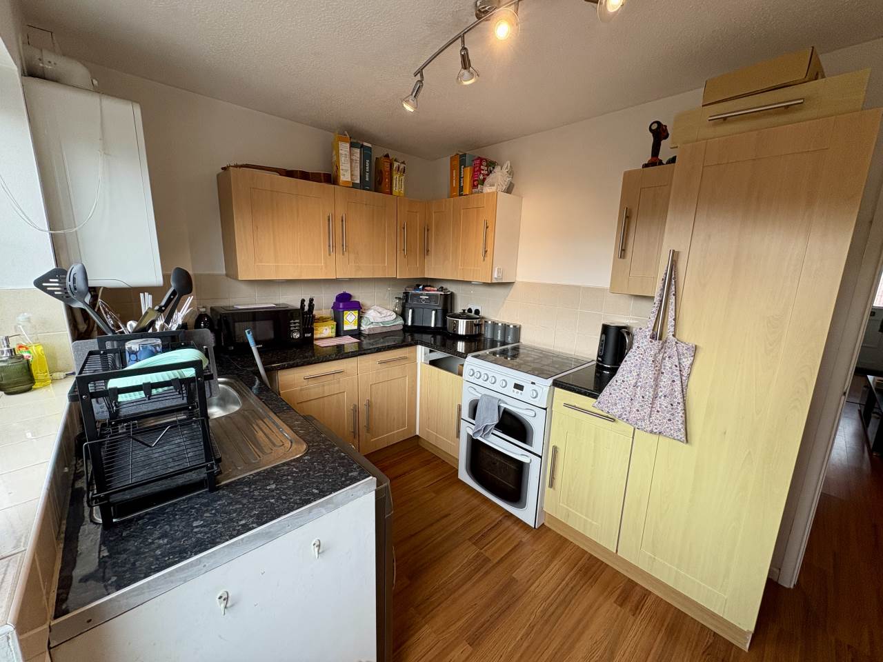 2 bed terraced house to rent in Haywain Court, Bridgend  - Property Image 3