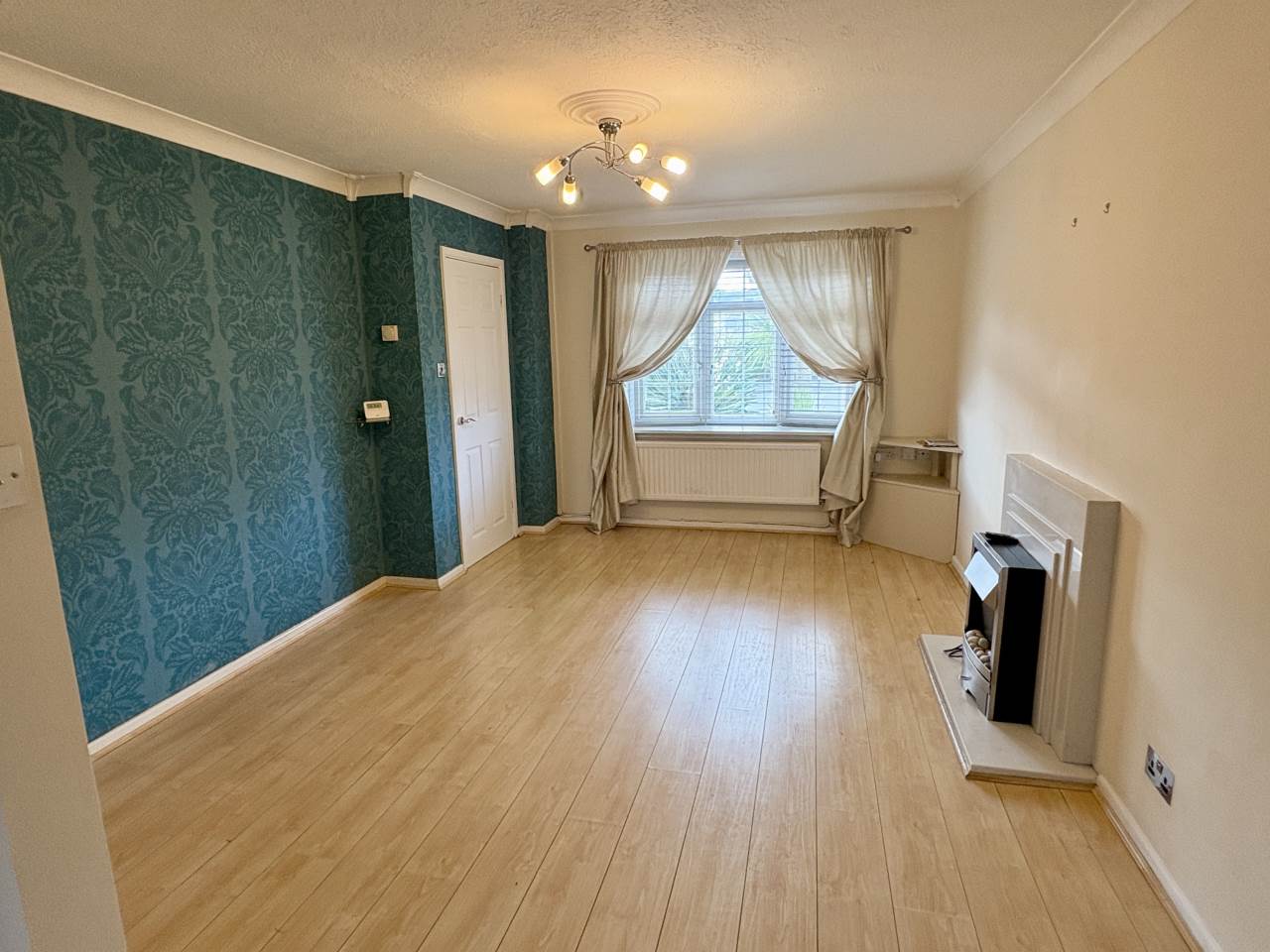 3 bed semi-detached house to rent in Fox Hollows, Brackla 1