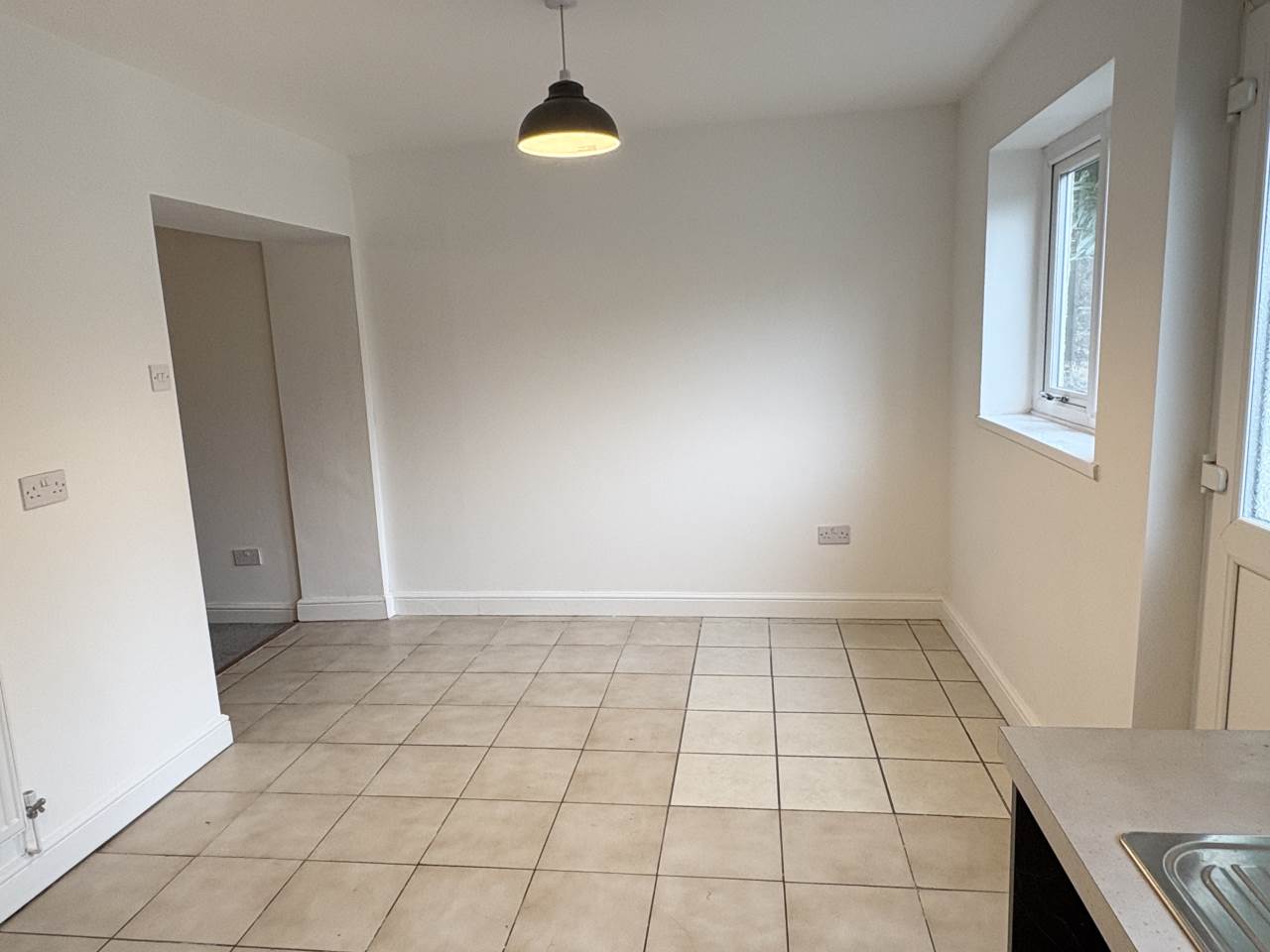 3 bed house to rent in Austin Avenue, Bridgend  - Property Image 5