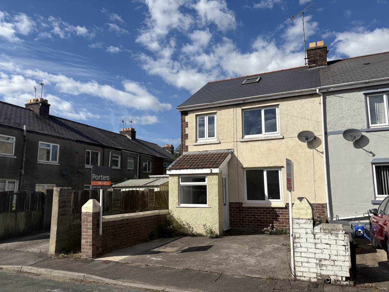 3 bed house to rent in Austin Avenue, Bridgend - Property Image 1