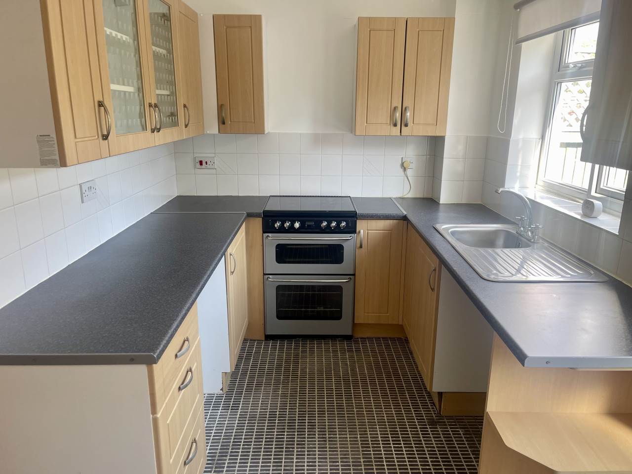 2 bed terraced house to rent in Oak Tree Court, Brackla  - Property Image 3