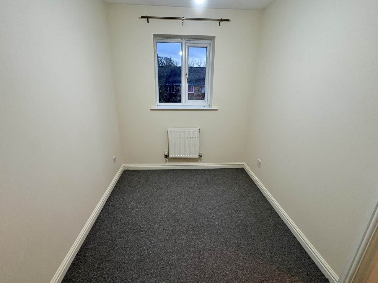 2 bed terraced house to rent in Bron Hafod, Broadlands  - Property Image 7