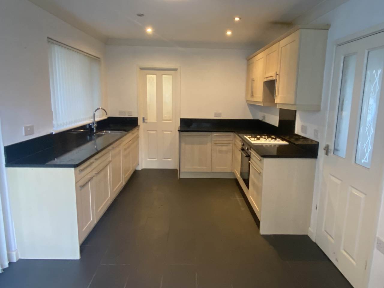 3 bed house to rent in Pascoes Avenue, Bridgend  - Property Image 3