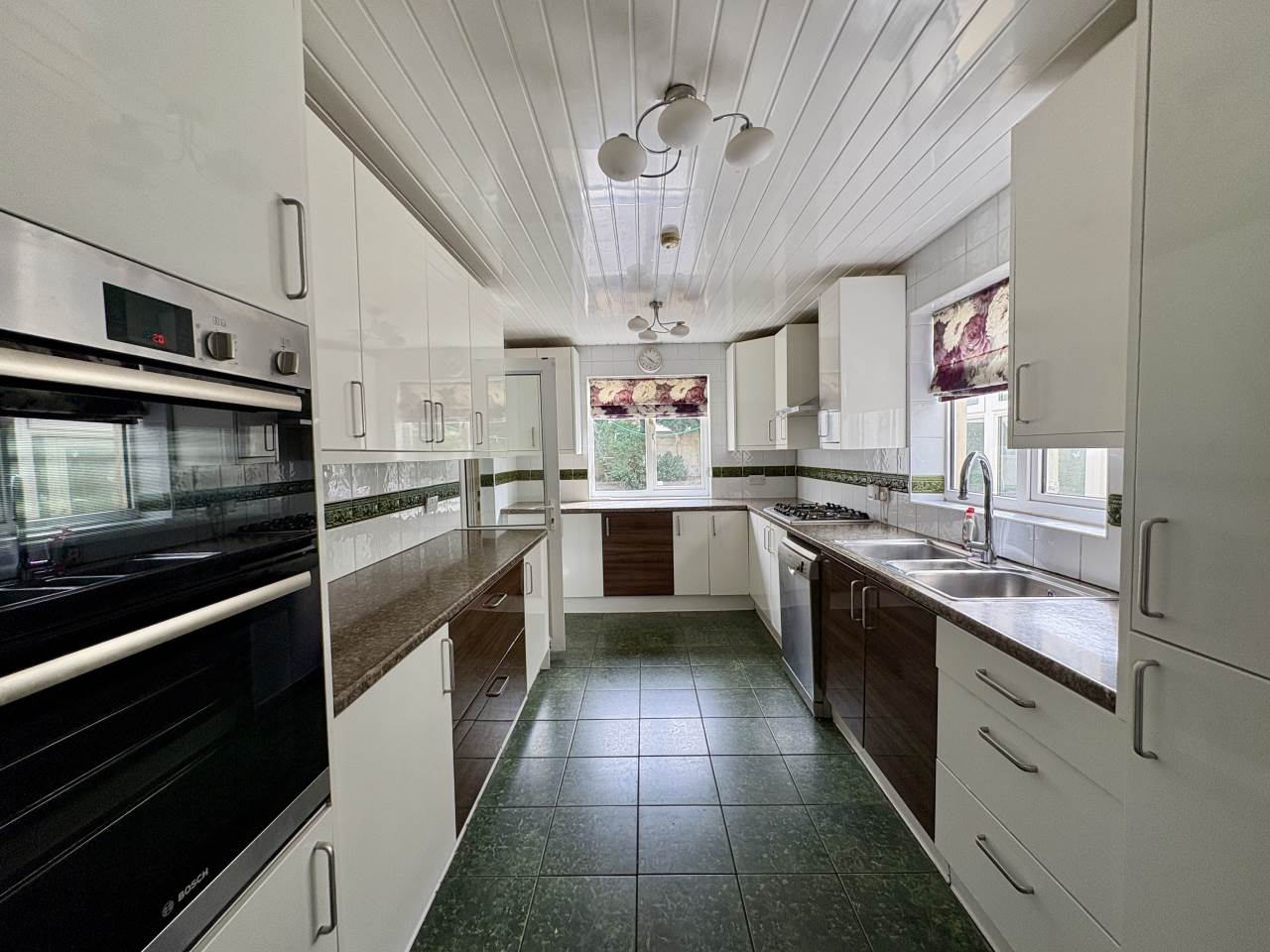 4 bed detached house to rent in Erw Wen, North Cornelly  - Property Image 2
