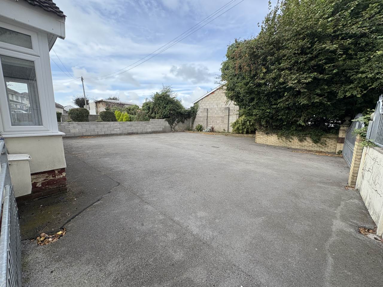 4 bed detached house to rent in Erw Wen, North Cornelly  - Property Image 9