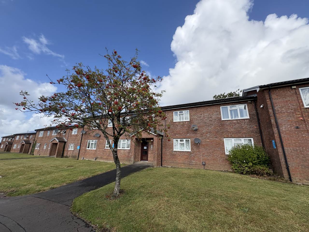 1 bed apartment to rent in Pen Onnen, Brackla  - Property Image 1