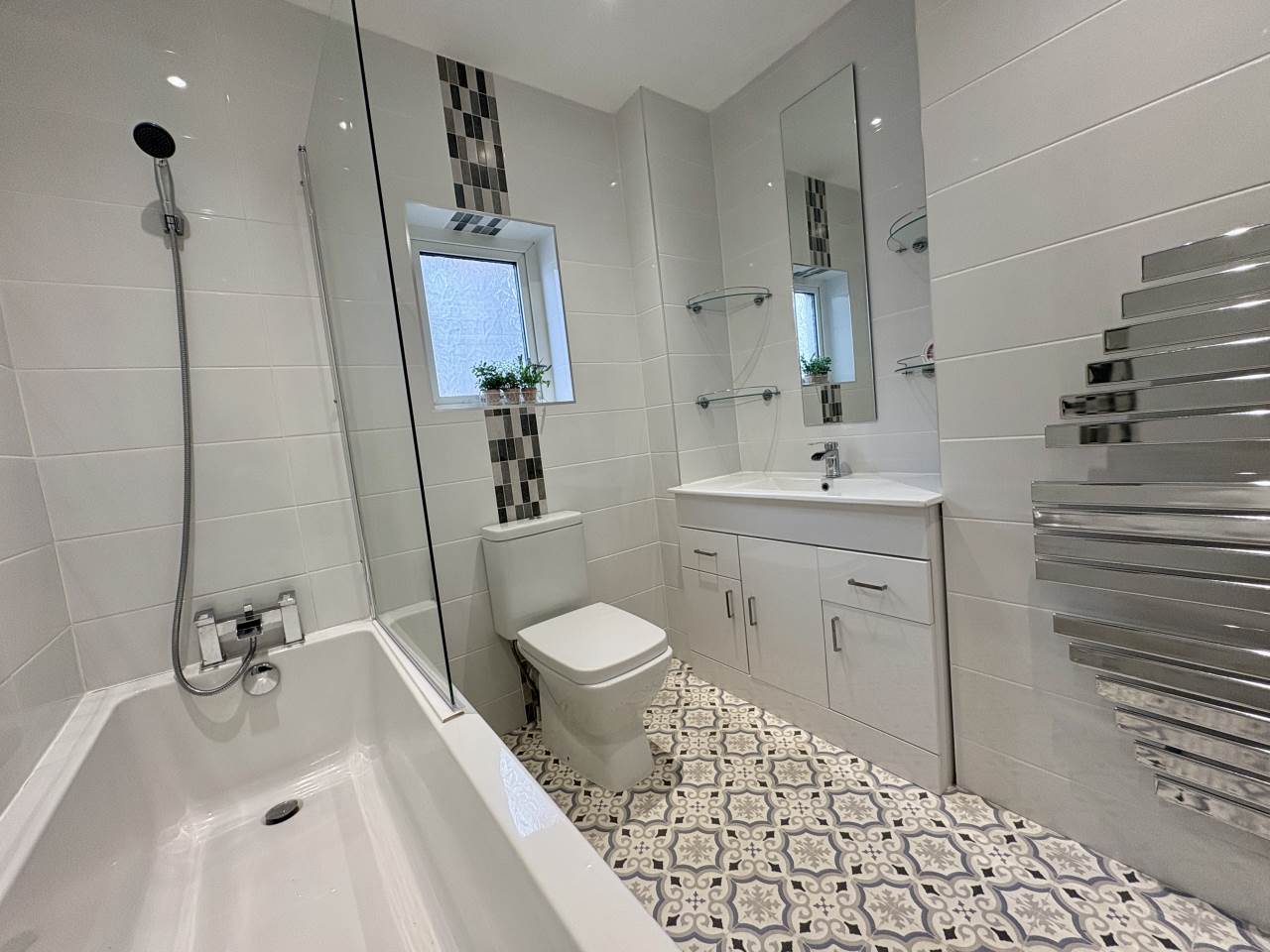 3 bed terraced house to rent in Charles Street  - Property Image 11