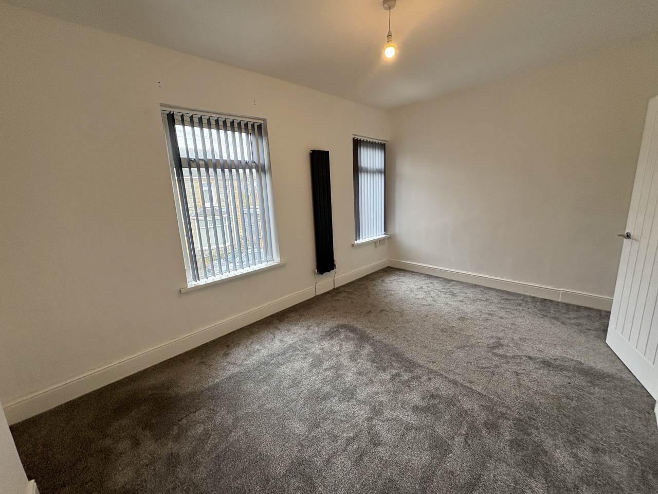 3 bed terraced house to rent in Charles Street  - Property Image 7