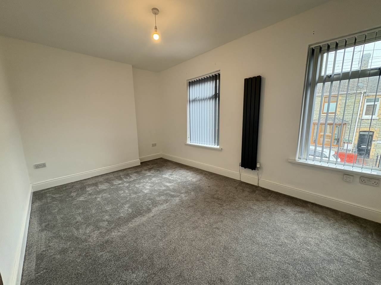 3 bed terraced house to rent in Charles Street  - Property Image 8