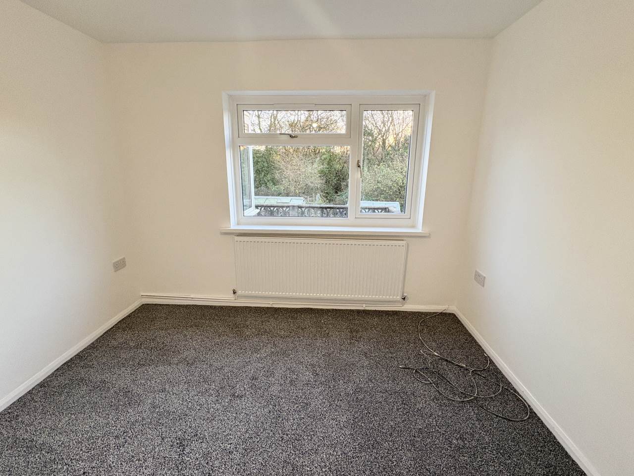 2 bed bungalow to rent in Woodland Park, Kenfig Hill 5