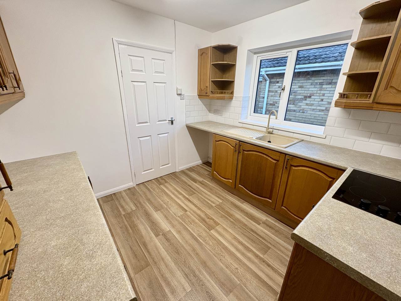 2 bed bungalow to rent in Woodland Park, Kenfig Hill 3