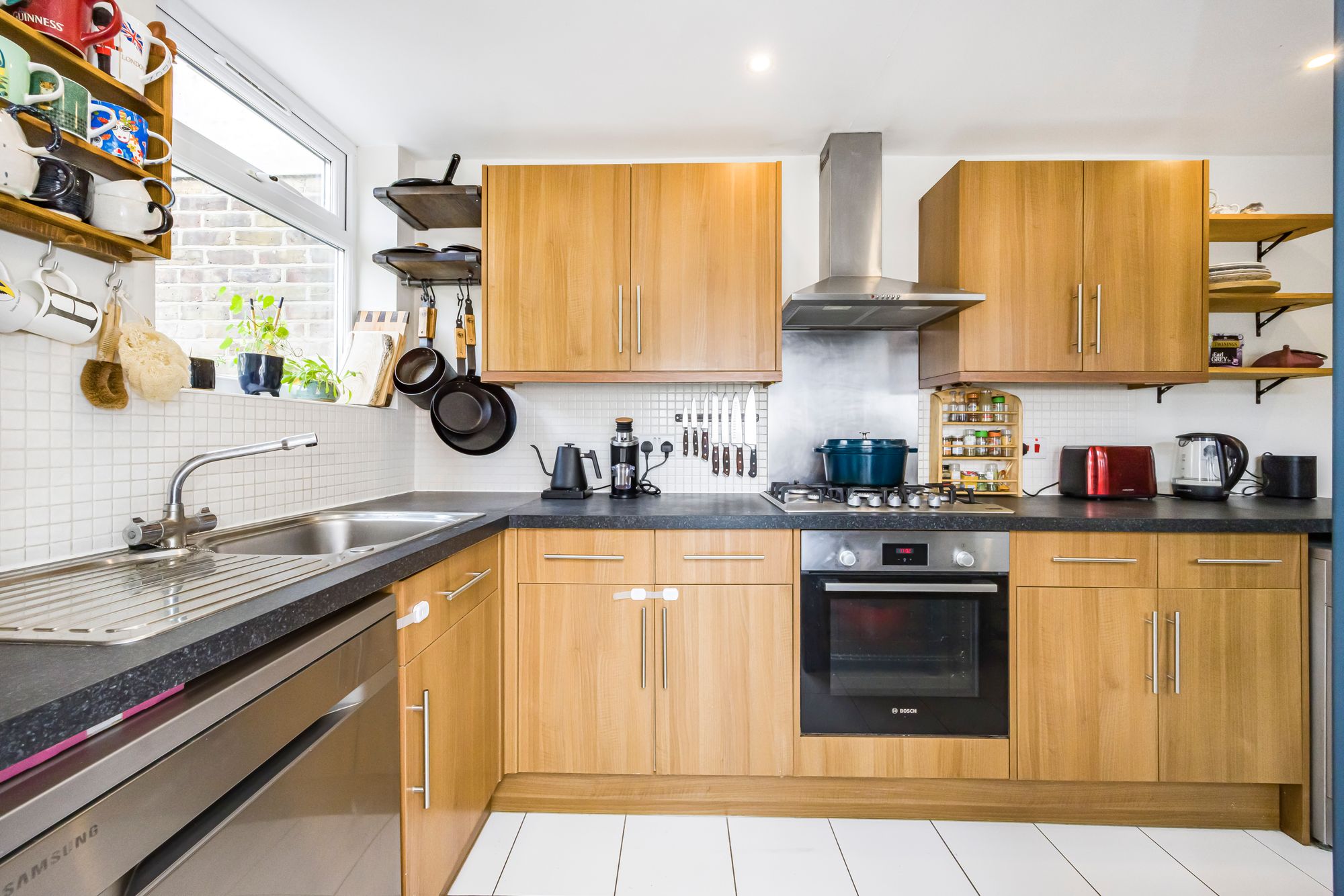 2 bed mid-terraced house for sale in Albany Road, Walthamstow, E17 5