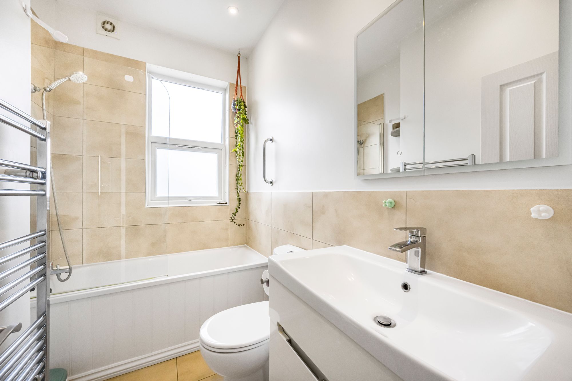 2 bed mid-terraced house for sale in Albany Road, Walthamstow, E17 12