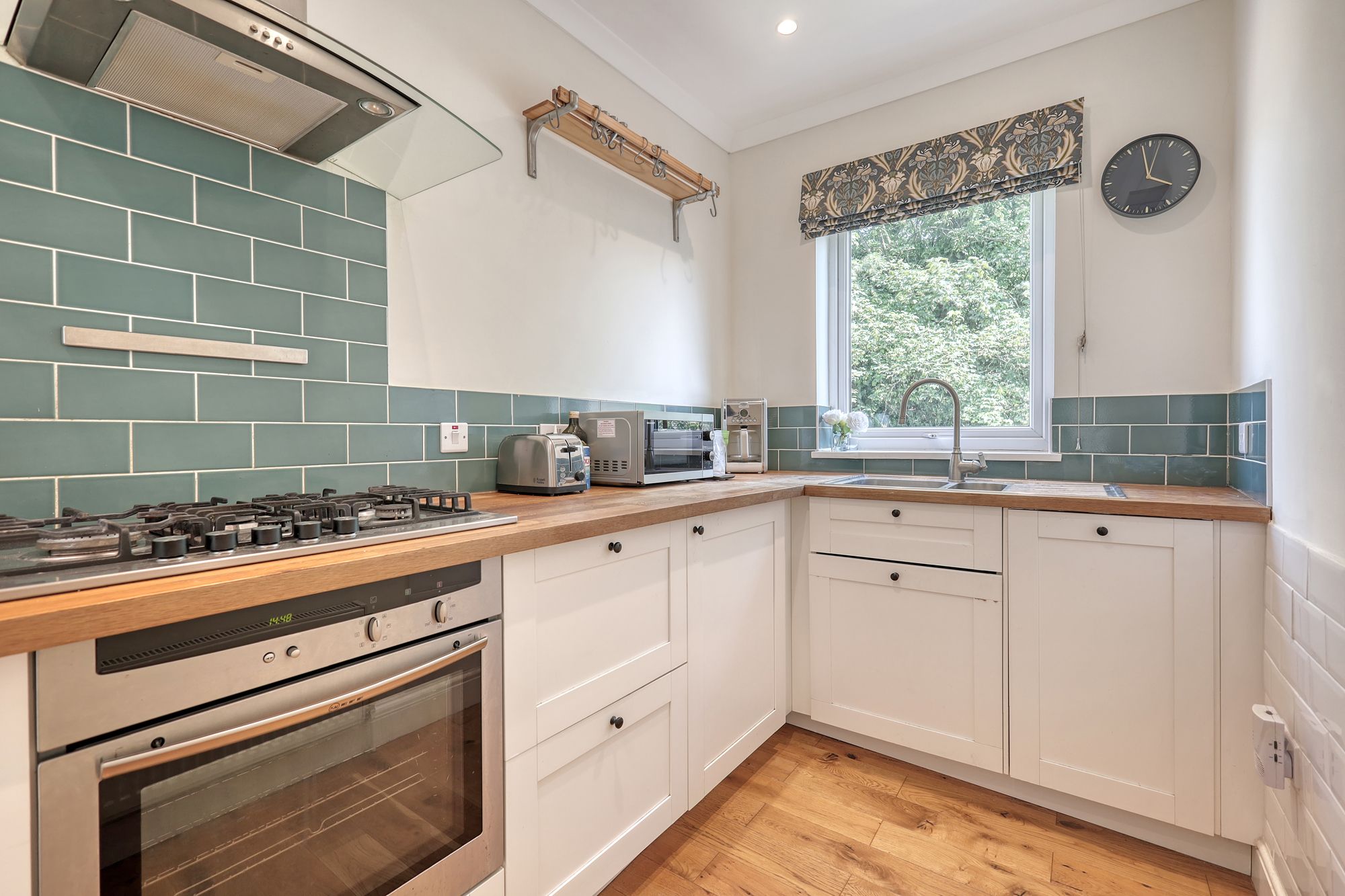 3 bed flat for sale in High Road Leyton, Leyton, E10 7