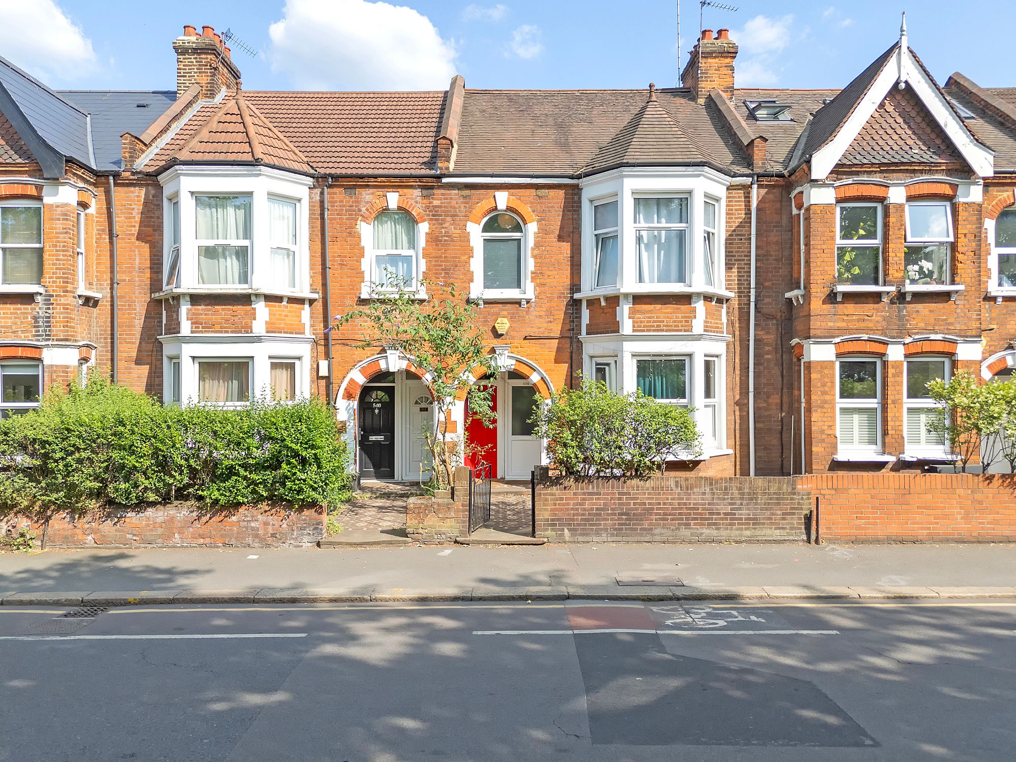 3 bed flat for sale in High Road Leyton, Leyton, E10 - Property Image 1