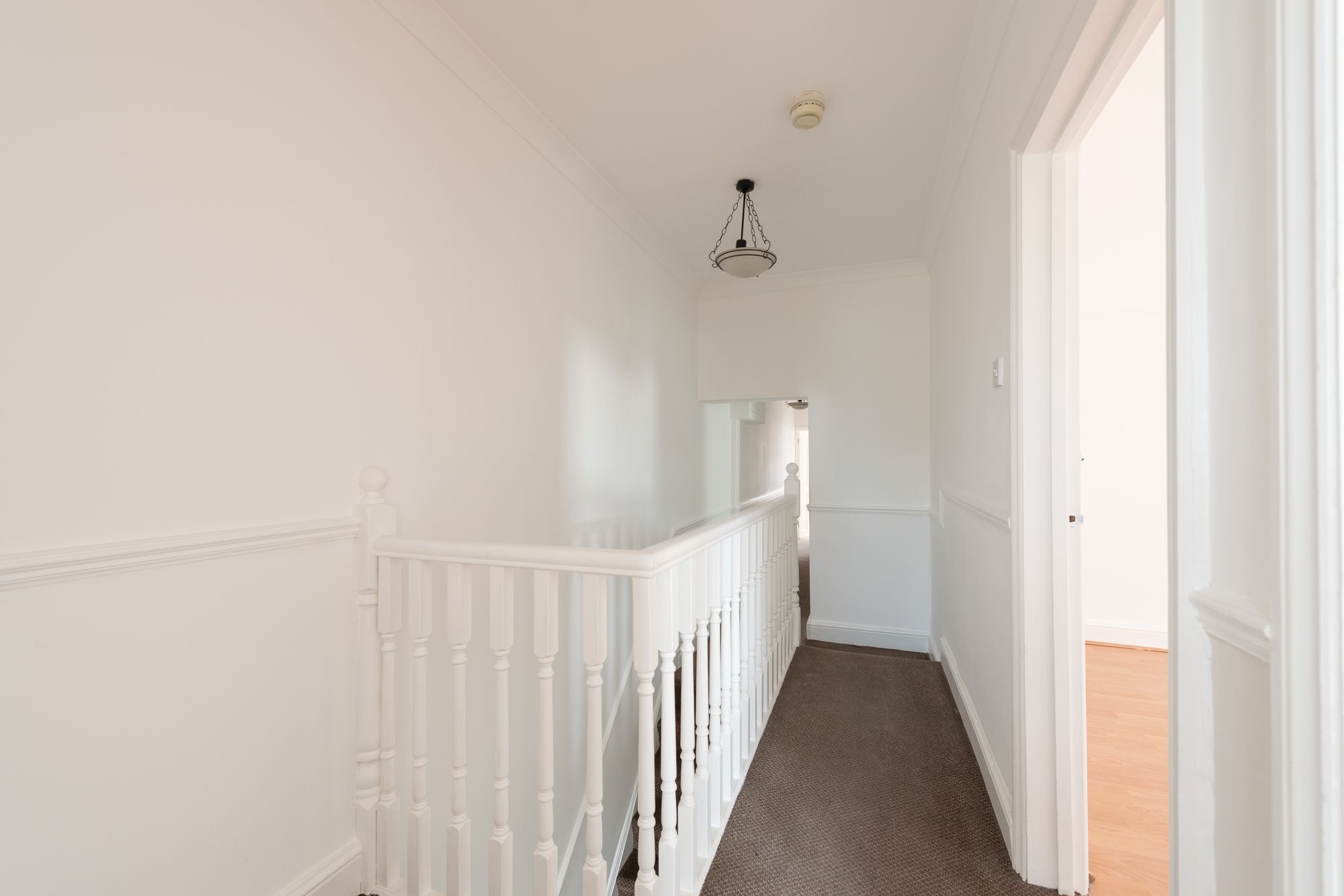 3 bed flat for sale in St. Johns Road, London  - Property Image 9