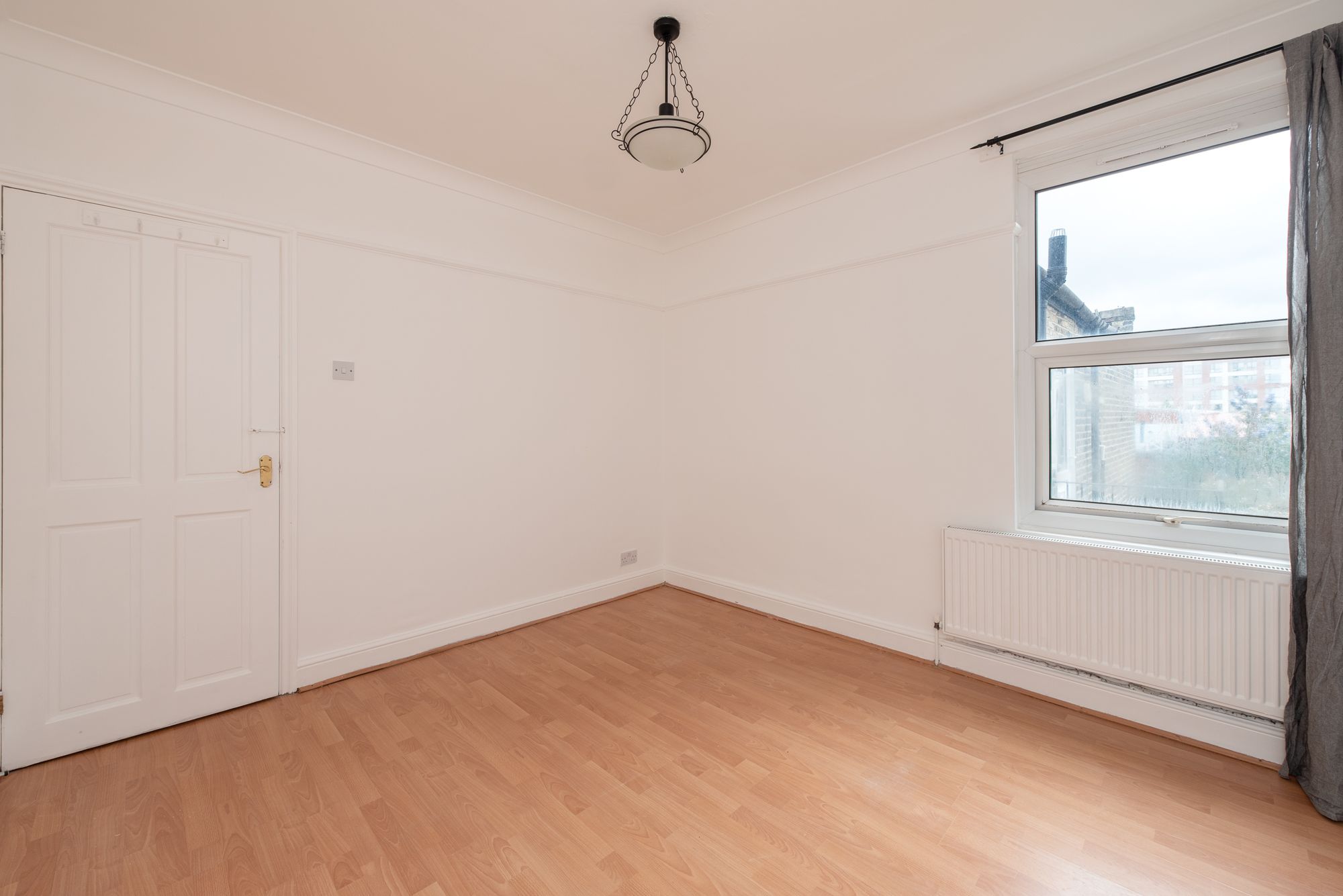 3 bed flat for sale in St. Johns Road, London  - Property Image 11