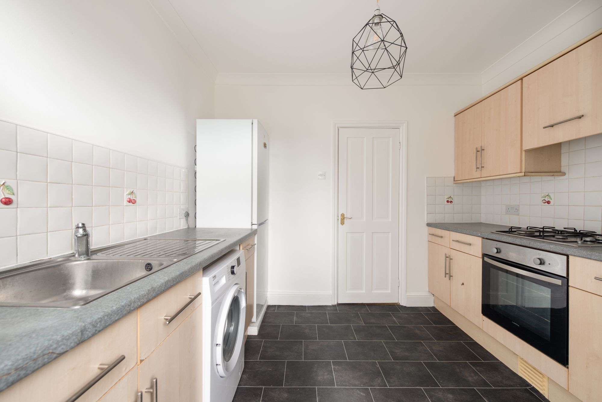 3 bed flat for sale in St. Johns Road, London  - Property Image 3