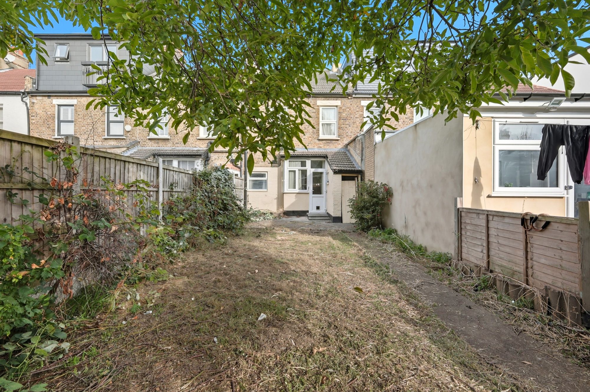 3 bed terraced house for sale in Henniker Gardens, London, E6 22