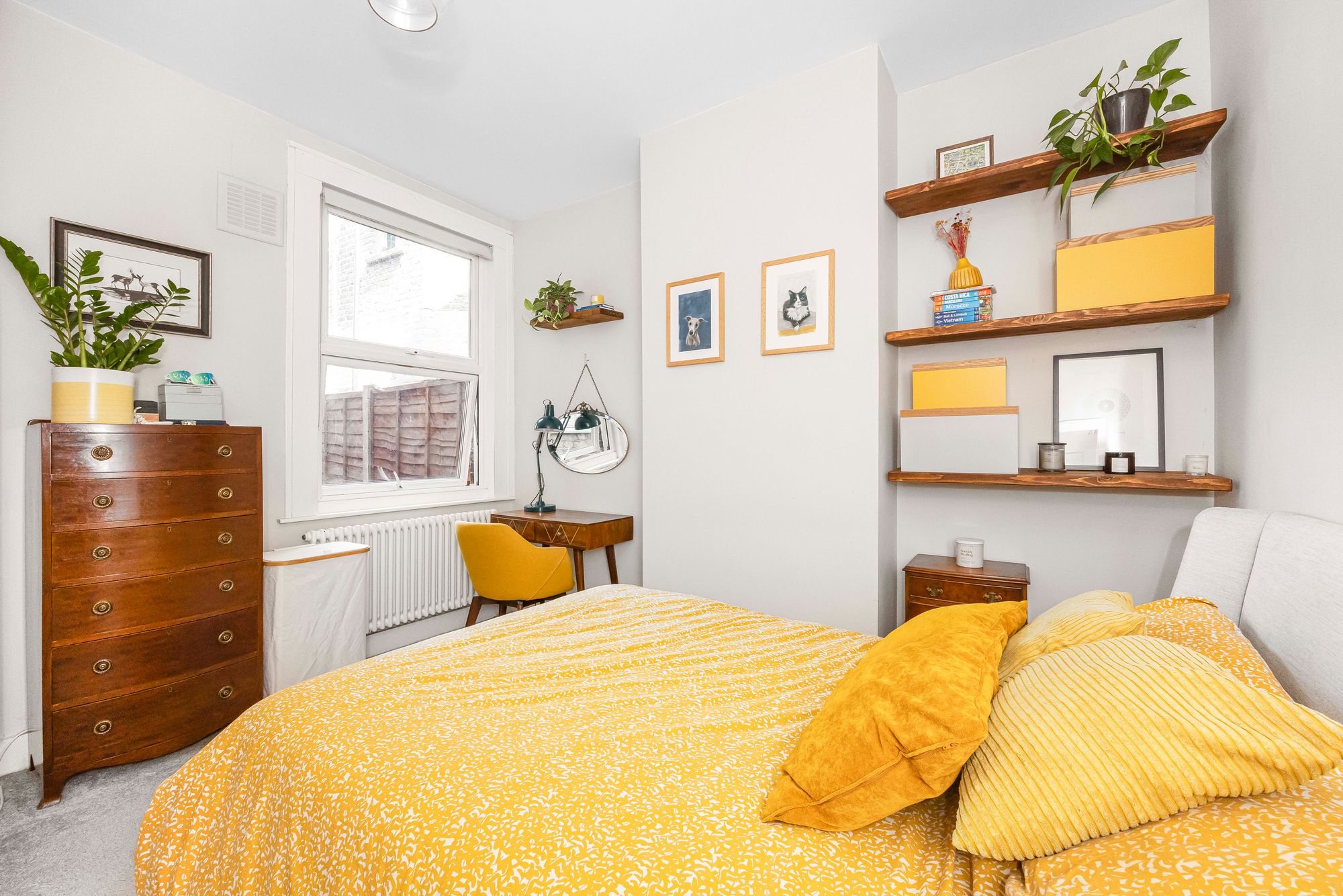 2 bed flat for sale in Scotts Road, London  - Property Image 10