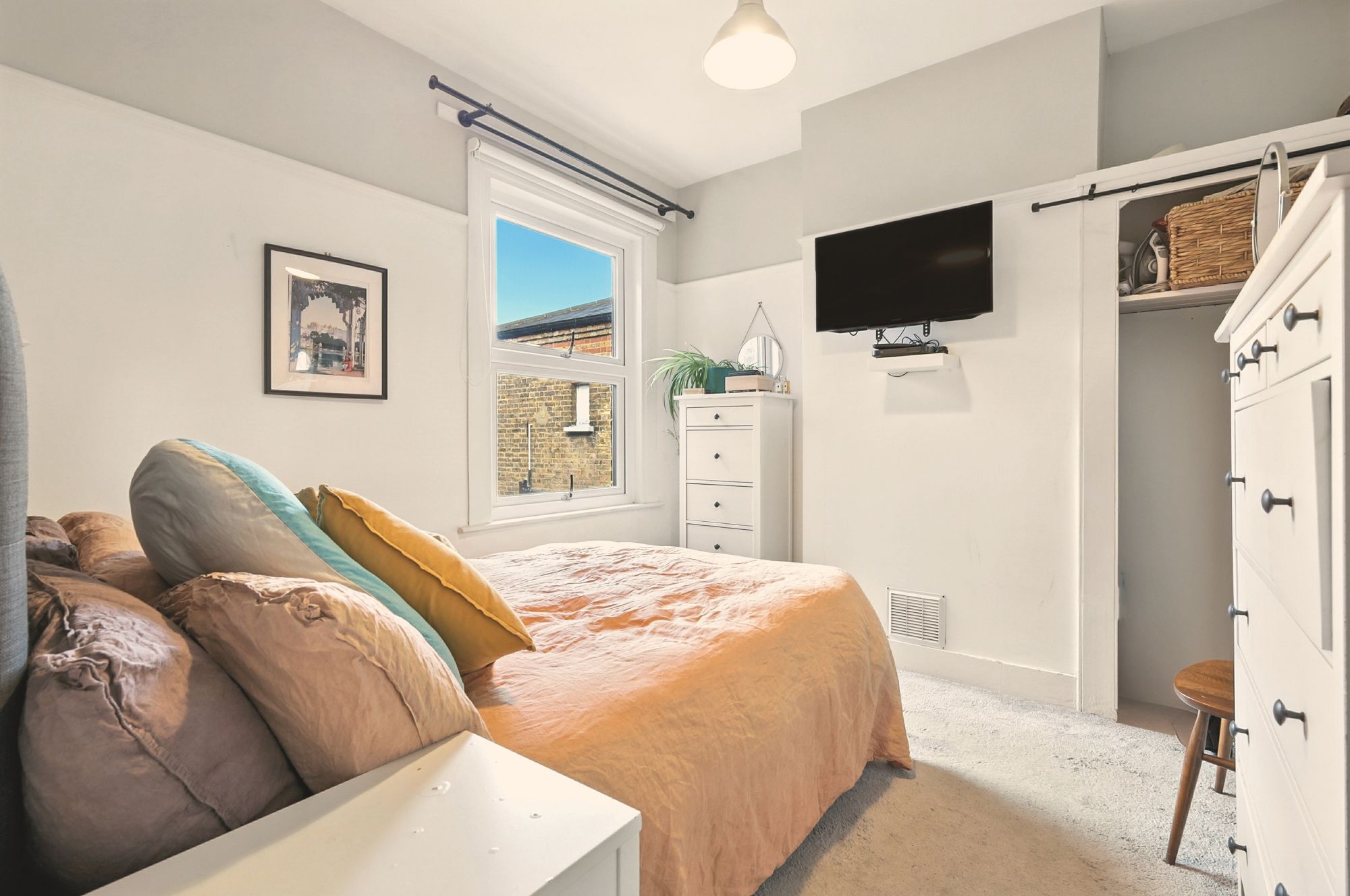 2 bed flat for sale in Kettlebaston Road, Leyton, E10  - Property Image 9
