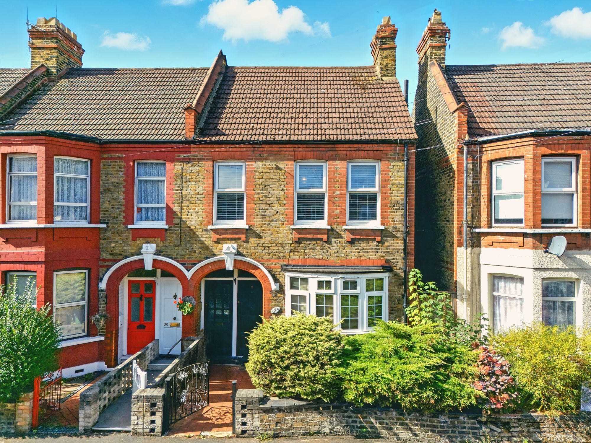 2 bed flat for sale in Kettlebaston Road, Leyton, E10 - Property Image 1