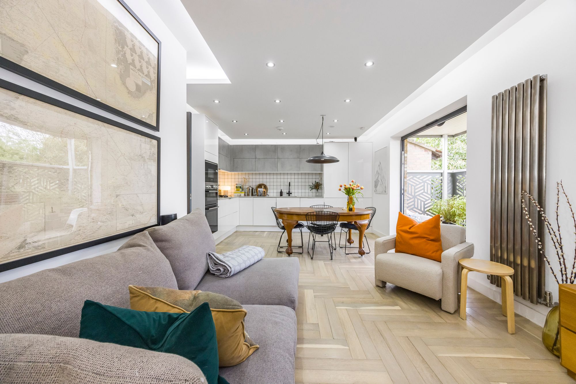 2 bed apartment for sale in Smithys Mews, London, E10  - Property Image 6