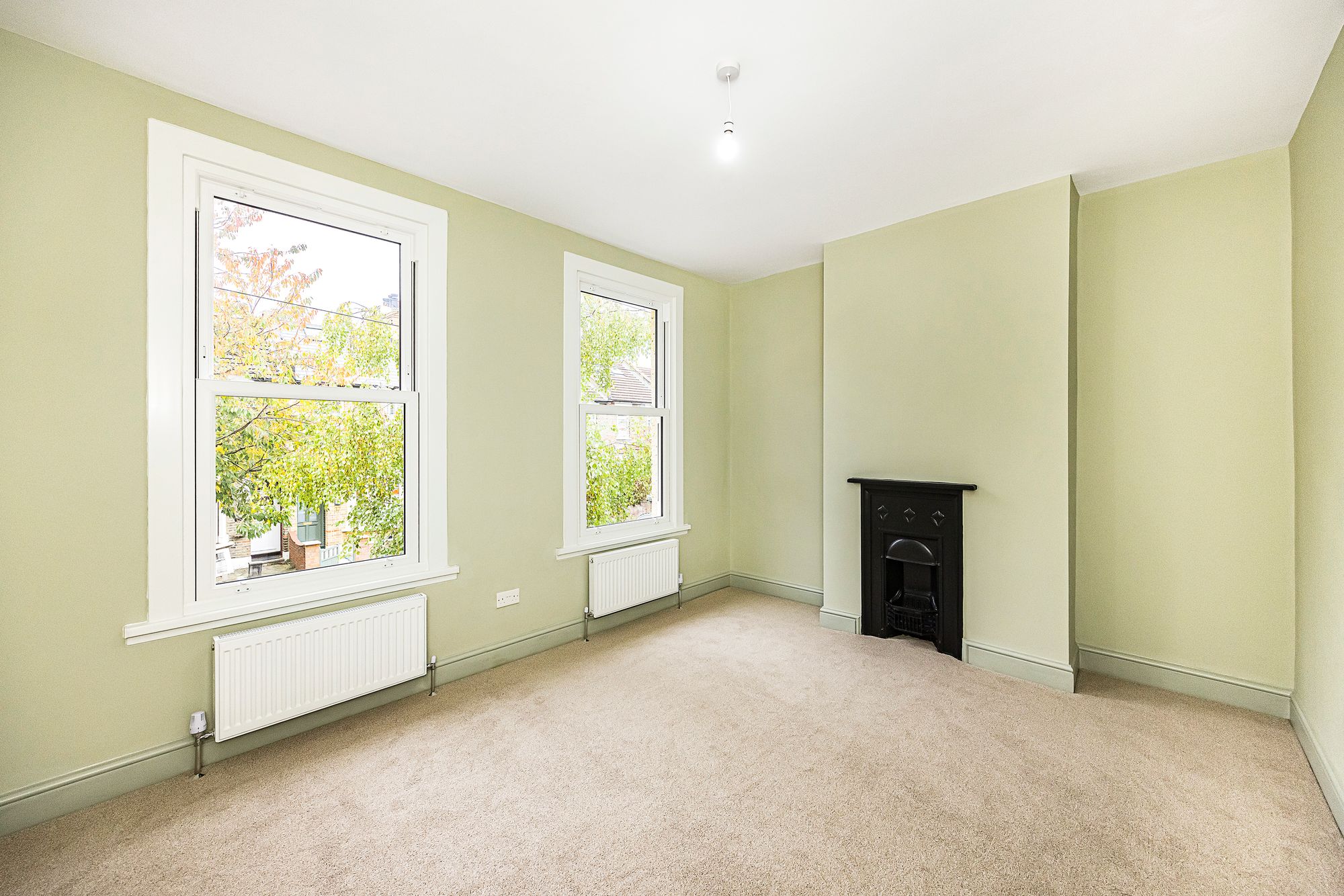 4 bed terraced house for sale in Balmoral Road, London  - Property Image 22